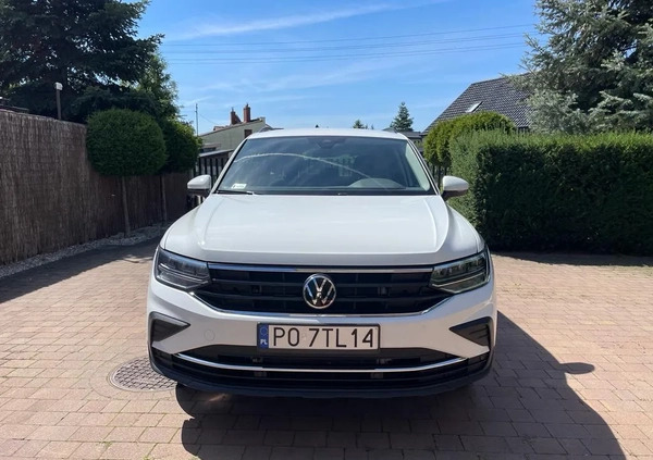 Volkswagen Tiguan cena 125999 przebieg: 19000, rok produkcji 2021 z Konin małe 137
